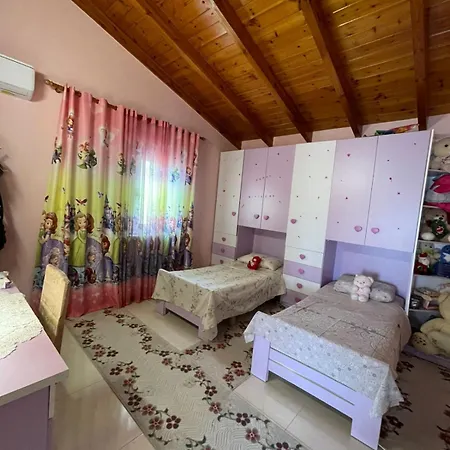 Villa Theodora Polisi i Vogel